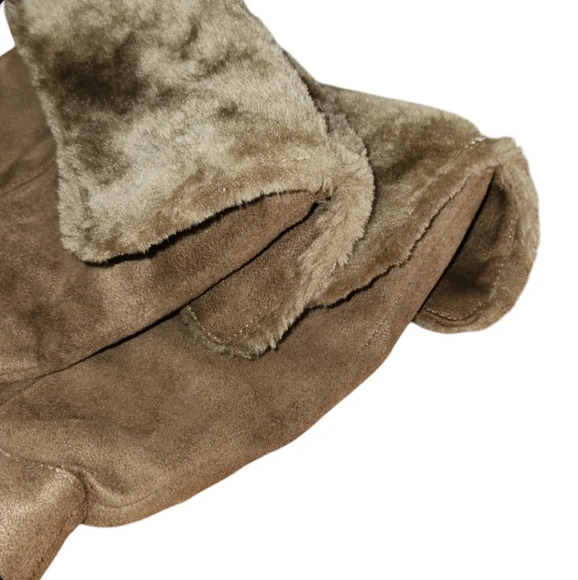 ⭐️ HOST PICK ⭐️ Wild Diva Suede Boots Size 8.5 - Picture 2 of 4